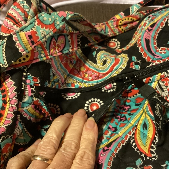 Vintage Vera Bradley In “Parisian Paisley “ Crossbody Shoulder Bag. - Picture 6 of 11